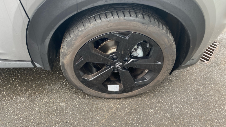 Nissan Juke 1.0 DiG-T Tekna 5dr Petrol Hatchback